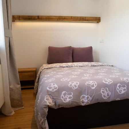 Garconniere In Niedernsill Apartment Екстериор снимка
